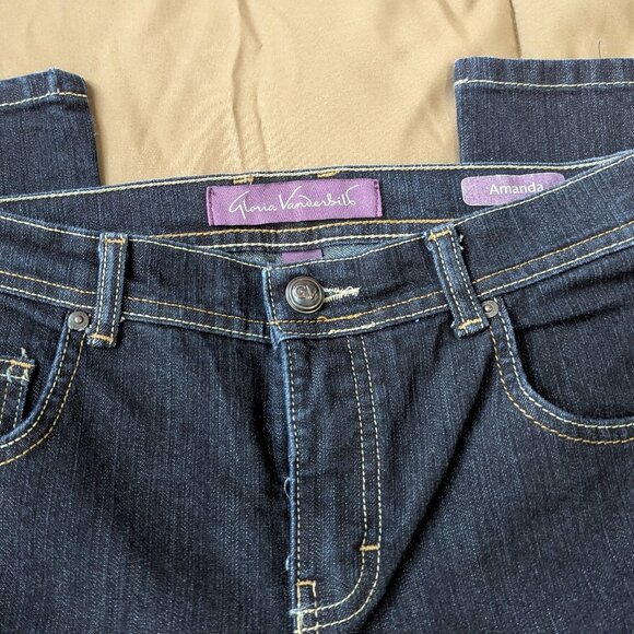 NWOT- Gloria Vanderbilt Amanda-Women's Jeans - 4P Indigo color, Straight leg - Picture 1 of 9